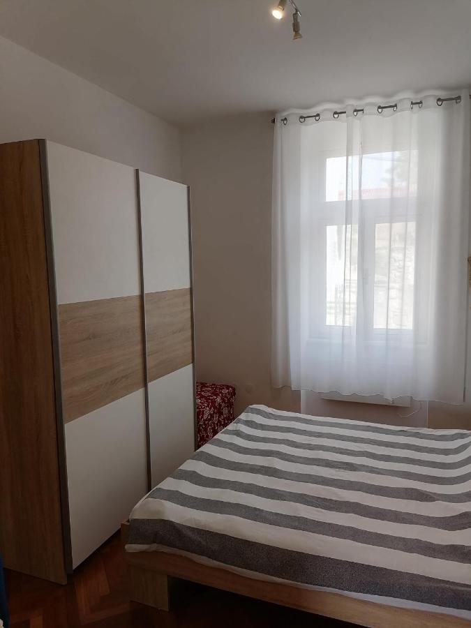 Kupus By Arena Appartement Pula Buitenkant foto